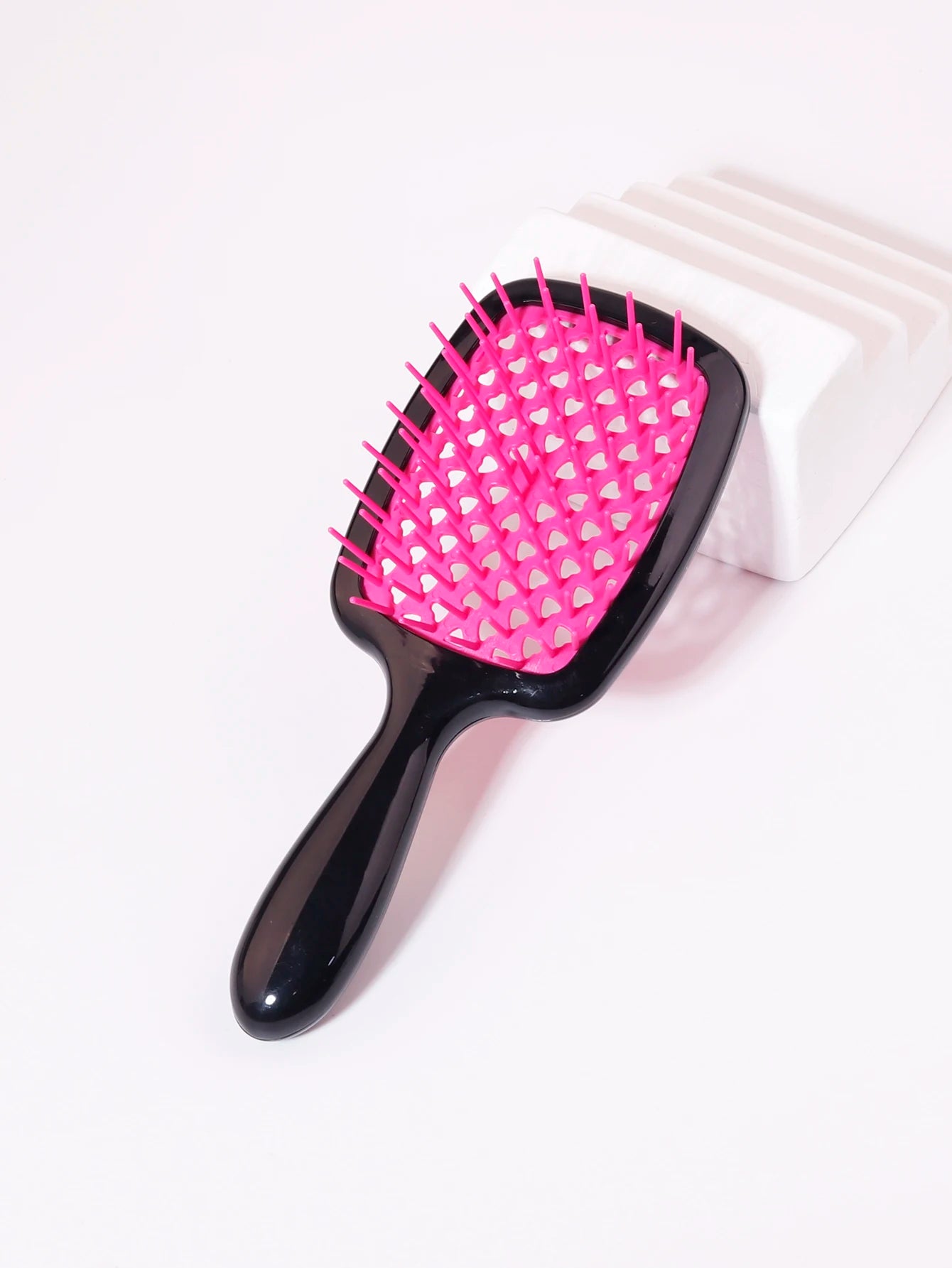 hollow anti-static air cushion comb